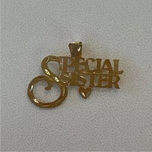 10Kt Special Sister Charm For Necklace Or Braclette Not Included